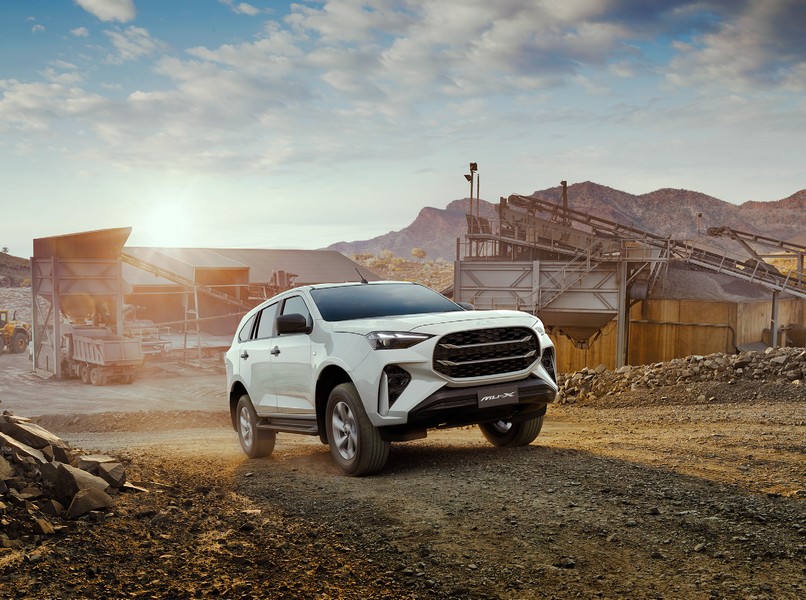 Galeri NEW ISUZU MU-X 4x4